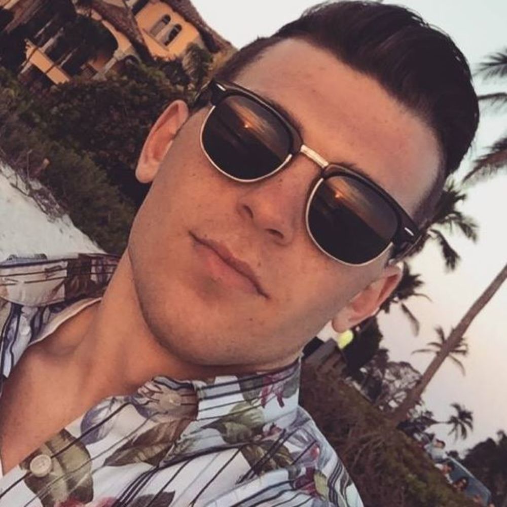 Meet your Posher, Matthew